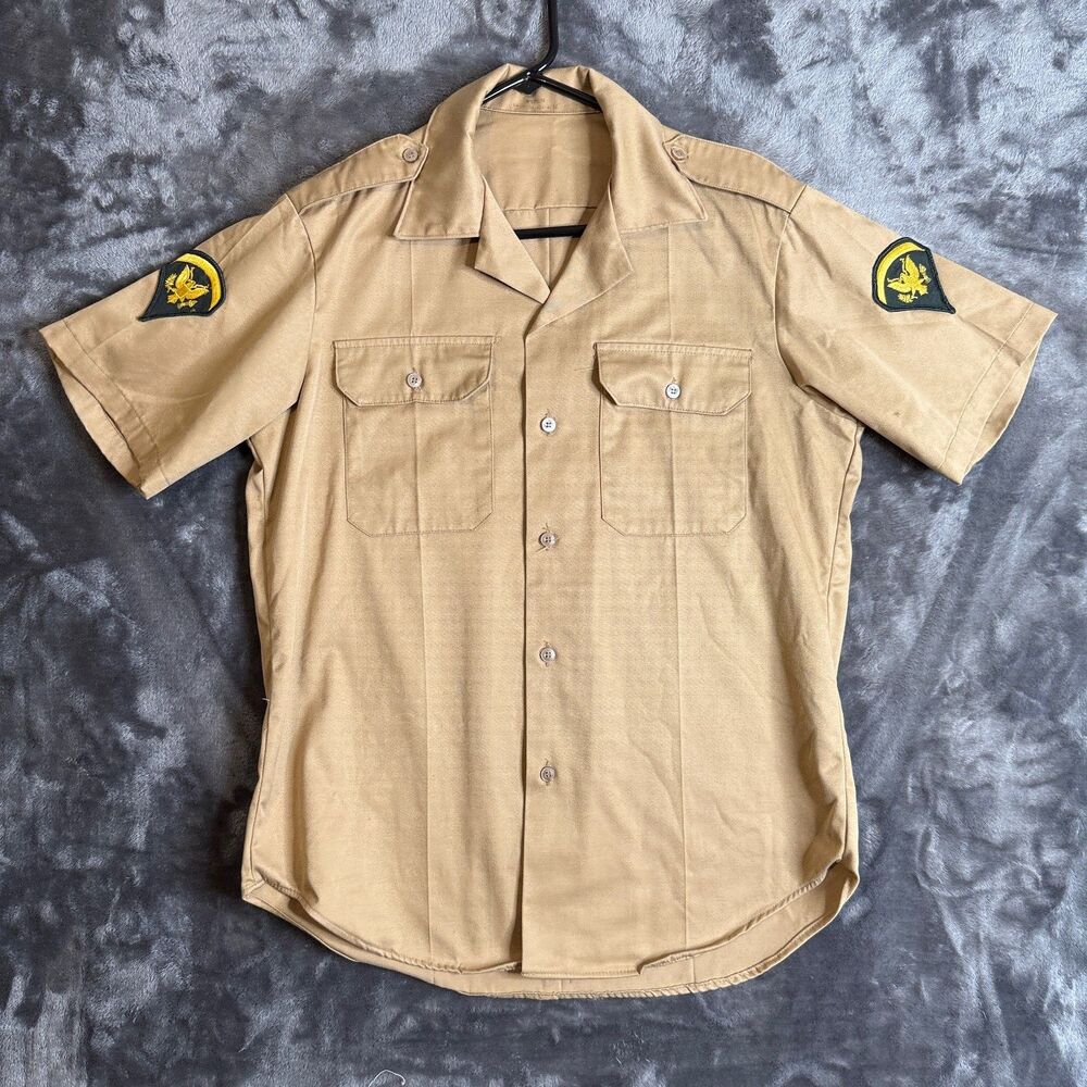 US Military Khaki Twill Button Up Short Sleeve Size Medium Tan